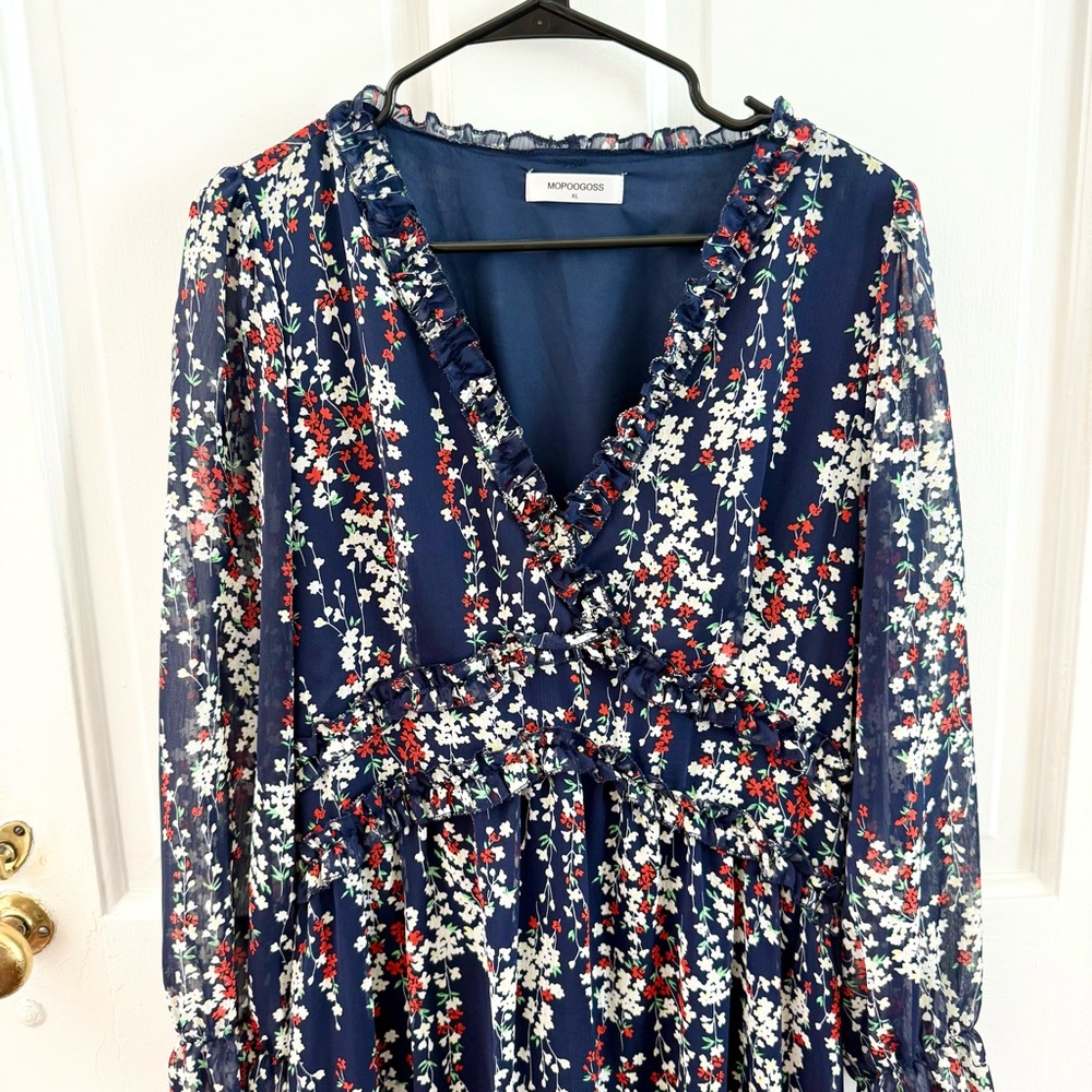 Floral Navy Dress - Picture 2 of 3